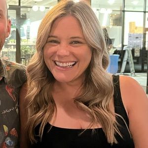 Meet your Posher, Kelly